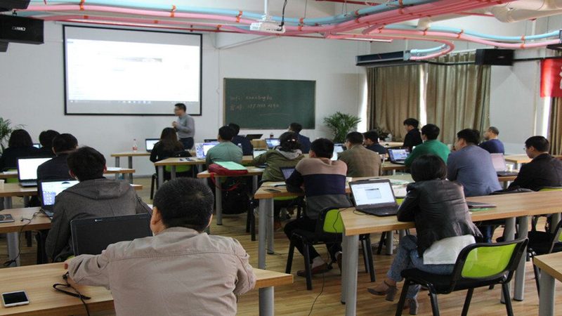 周末研究生培训课程表：如何打造高效学习时间
